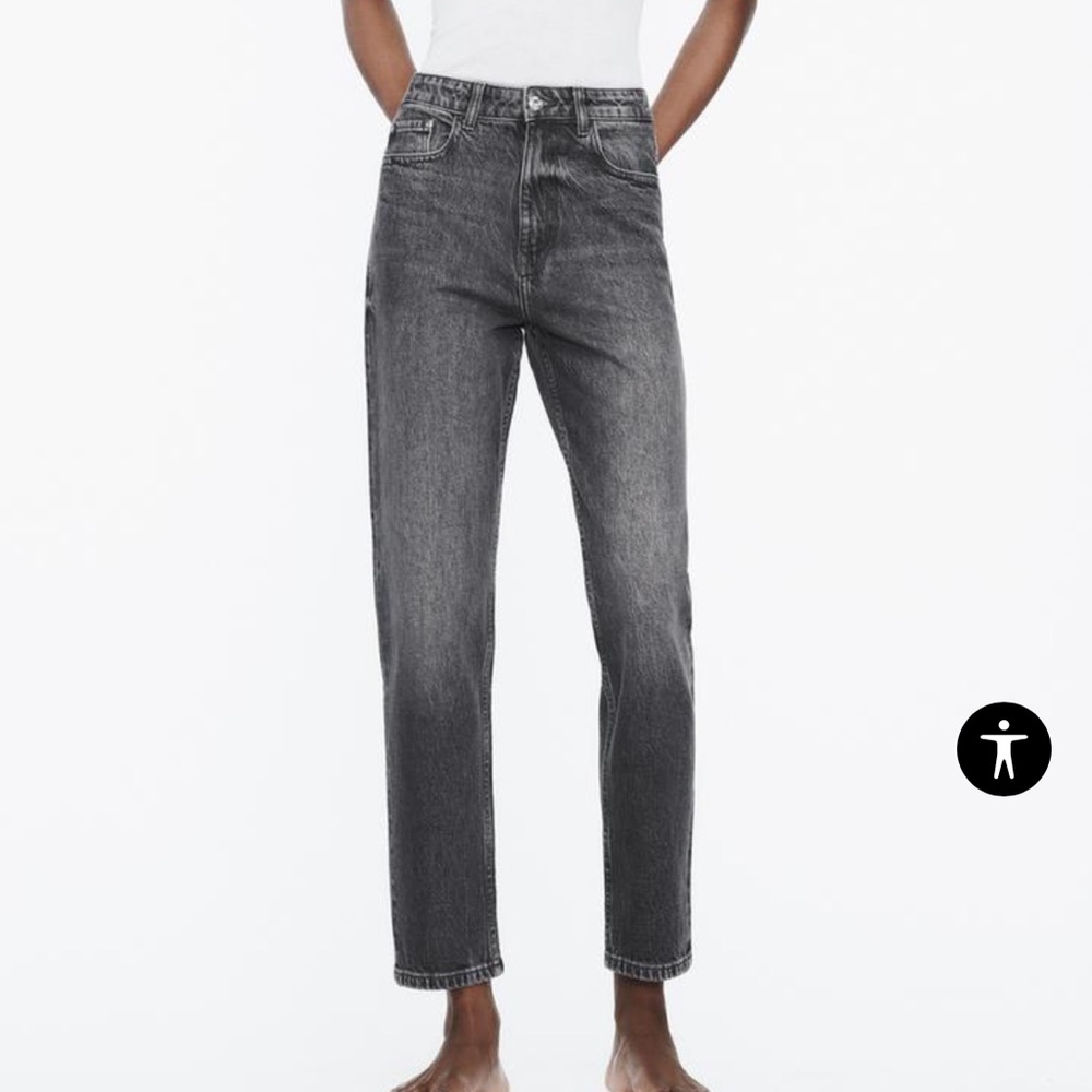 90’s mom fit Zara jeans